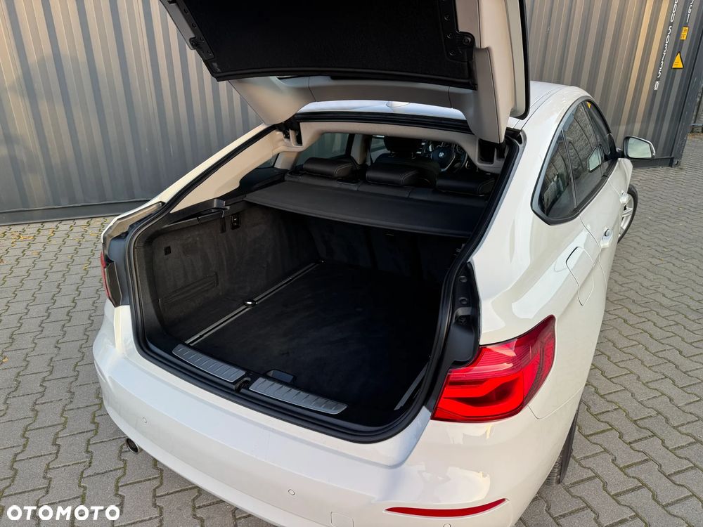 BMW Seria 3 318d Advantage - 30