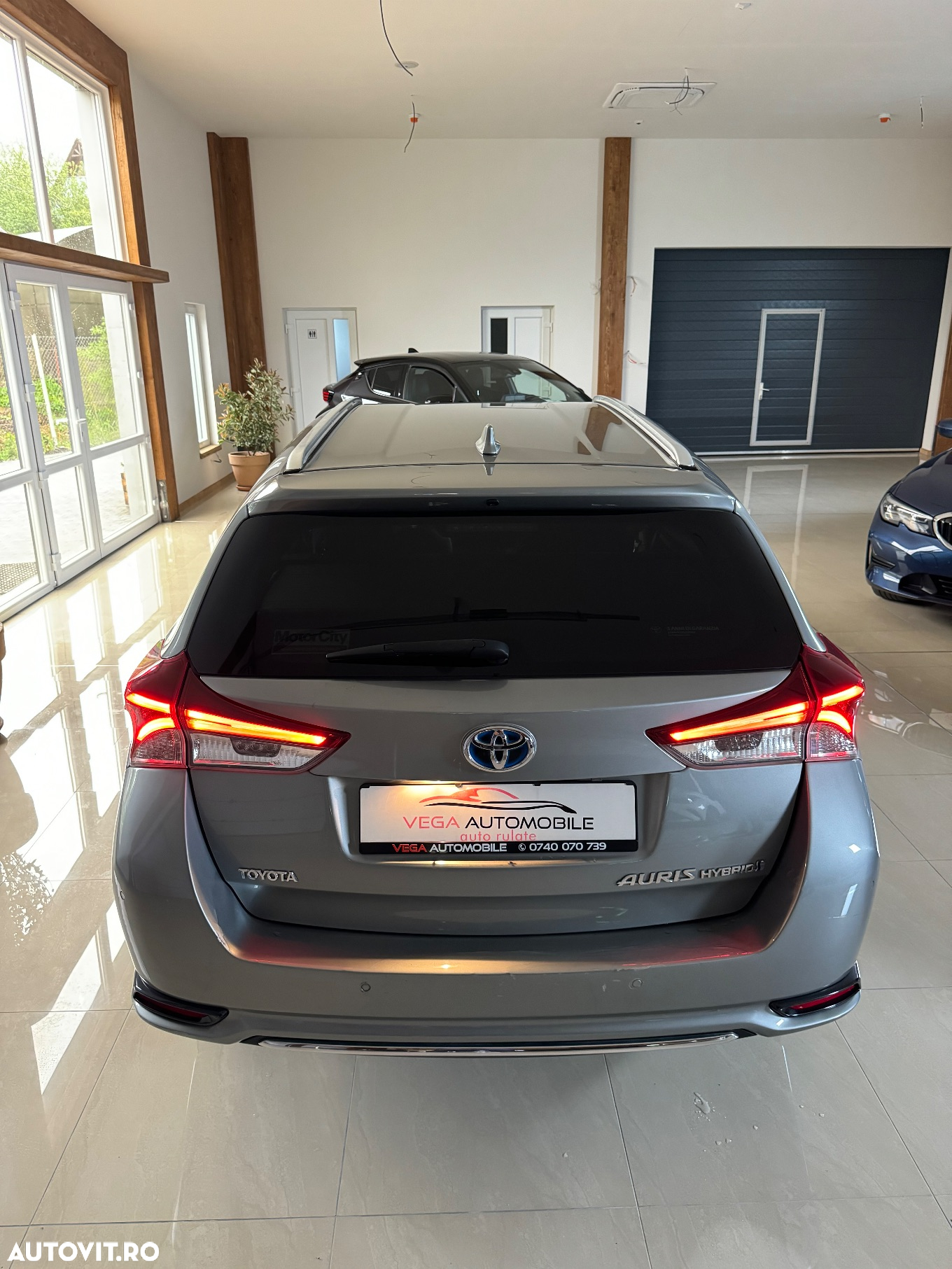 Toyota Auris 1.8 VVT-i Hybrid Automatik Touring Sports Edition-S - 36
