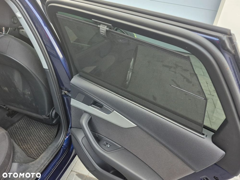 Audi A4 Avant 35 TFSI S tronic - 19