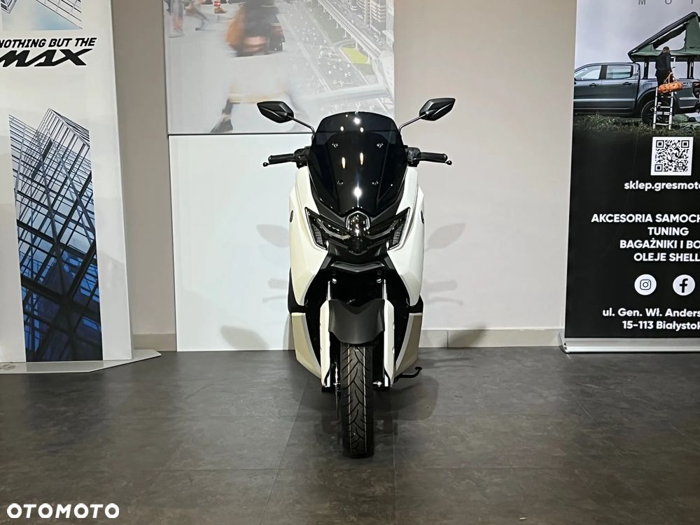 Yamaha NMAX - 8