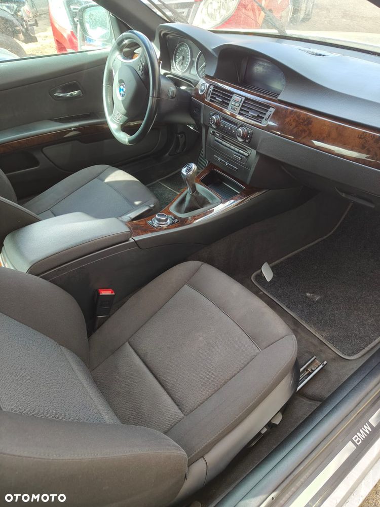 BMW Seria 3 330d xDrive Edition Exclusive - 11