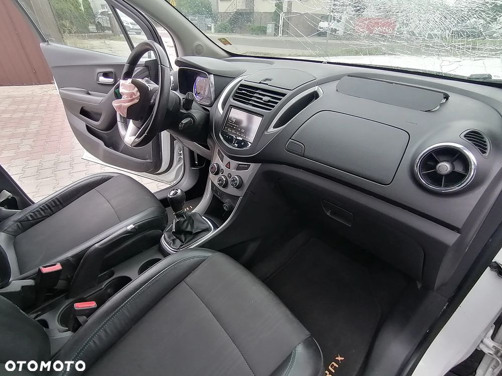Chevrolet Trax 1.7 D LT - 22