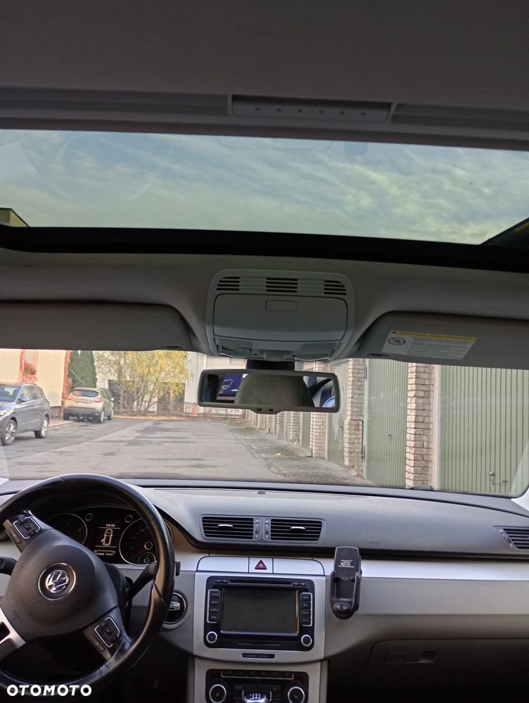 Volkswagen Passat 2.0 TDI Comfortline - 5