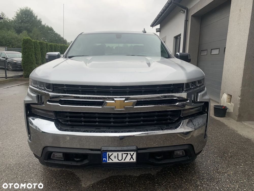 Chevrolet Silverado - 4