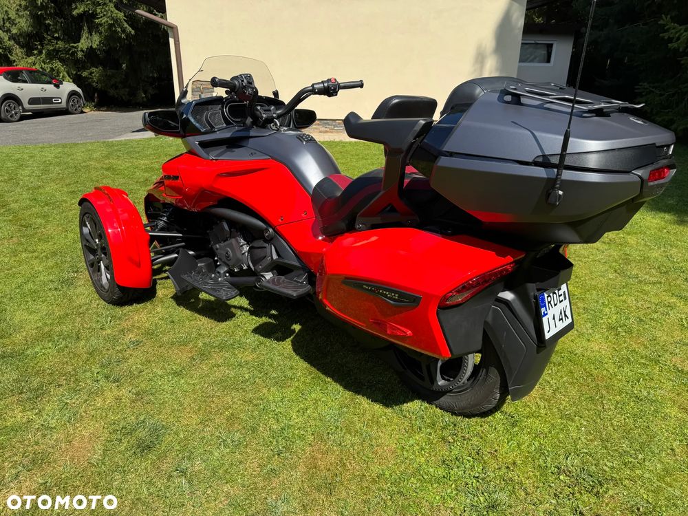 Can-Am Spyder - 11