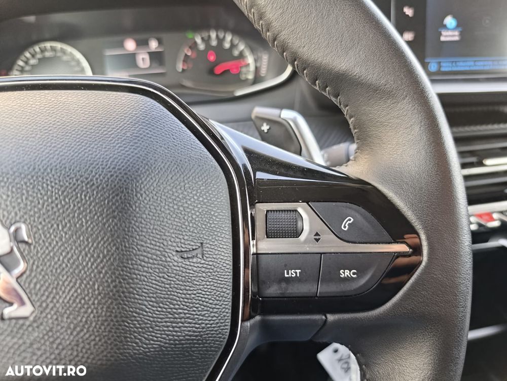 Peugeot 208 1.2 L PureTech STT EAT8 Active Pack - 17