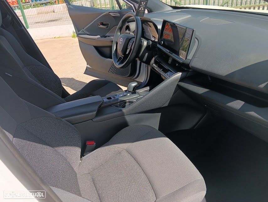 Toyota C-HR 1.8 Hybrid Comfort - 11