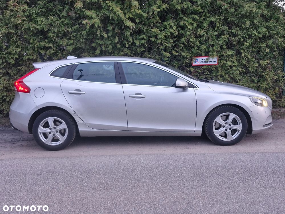 Volvo V40 D4 Inscription - 13