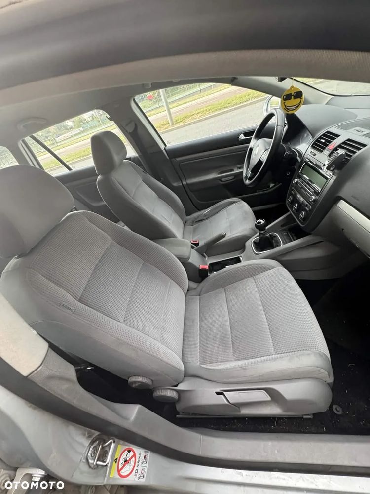 Volkswagen Golf 1.9 TDI DPF Comfortline BlueMotion - 6