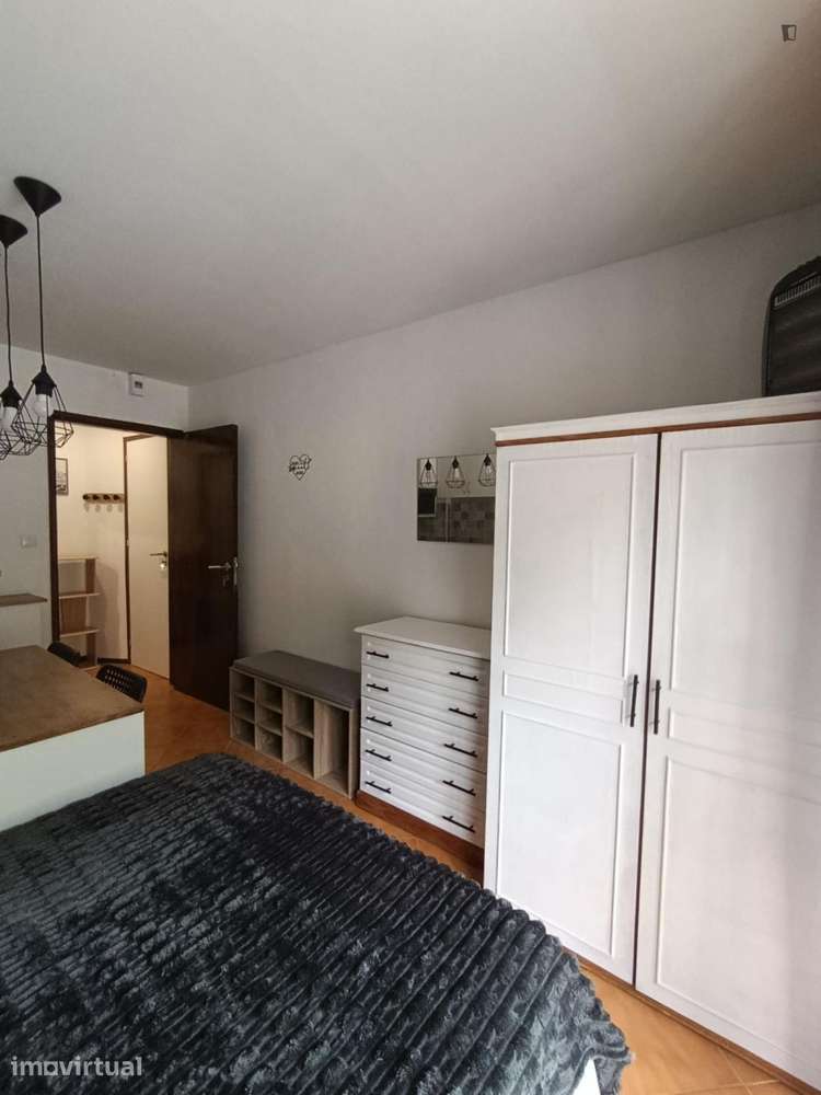 Estúdio - localizado em Alta de Santa Clara Coimbra - Grande imagem: 4/10