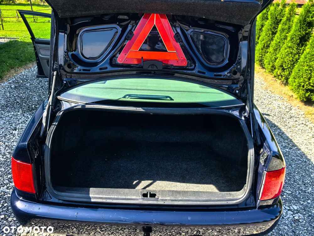 Audi A6 Limousine 2.6 E - 11