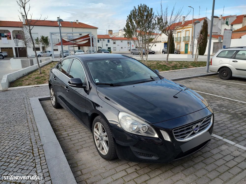 Volvo S60 2.0 D3 Momentum - 2
