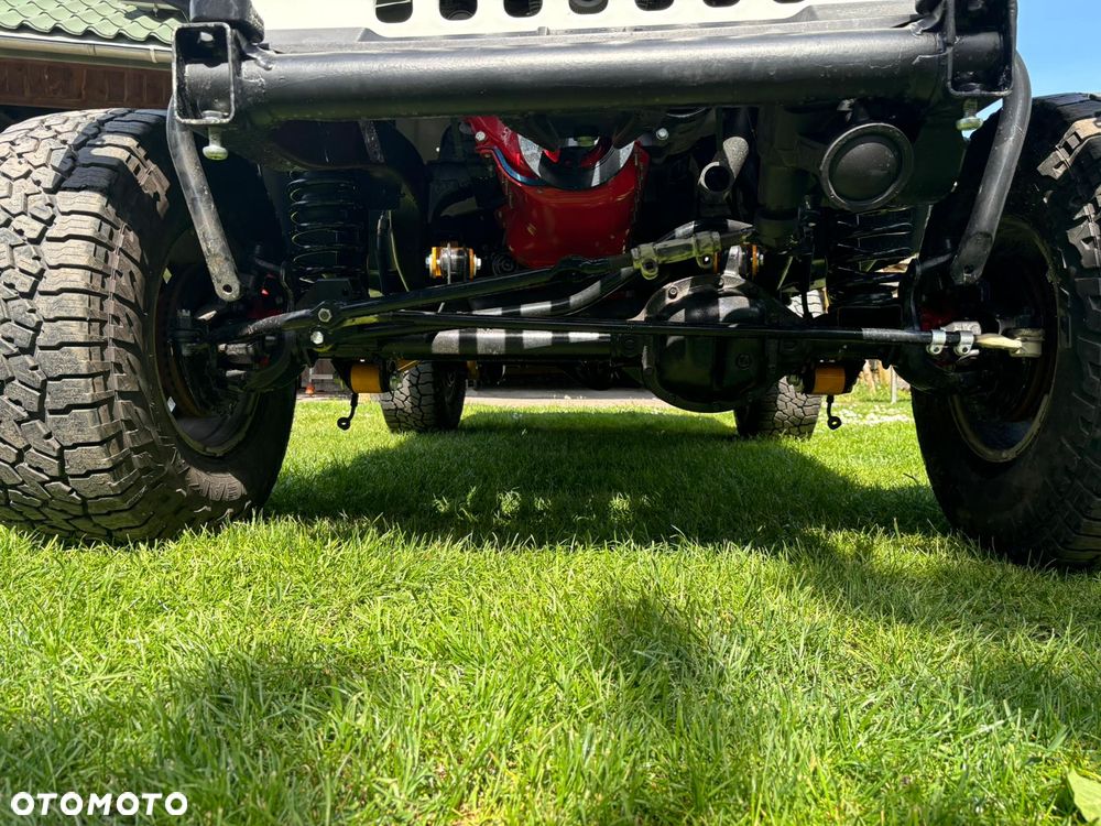 Jeep Wrangler 4.0 Sahara - 38