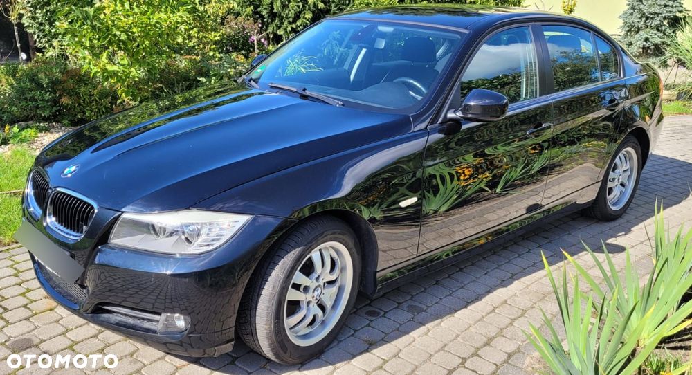 BMW Seria 3 318i - 4