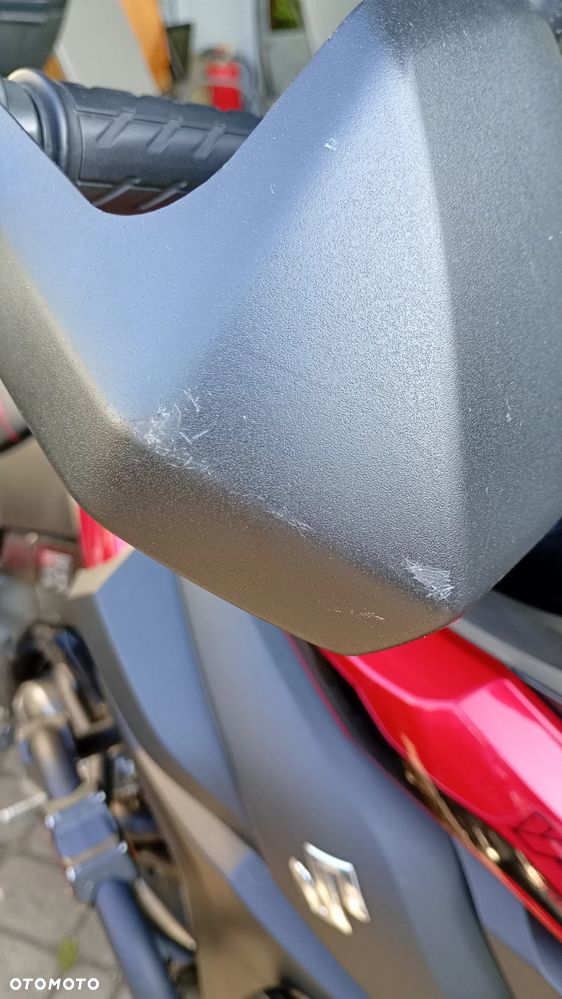 Suzuki V-STROM - 23