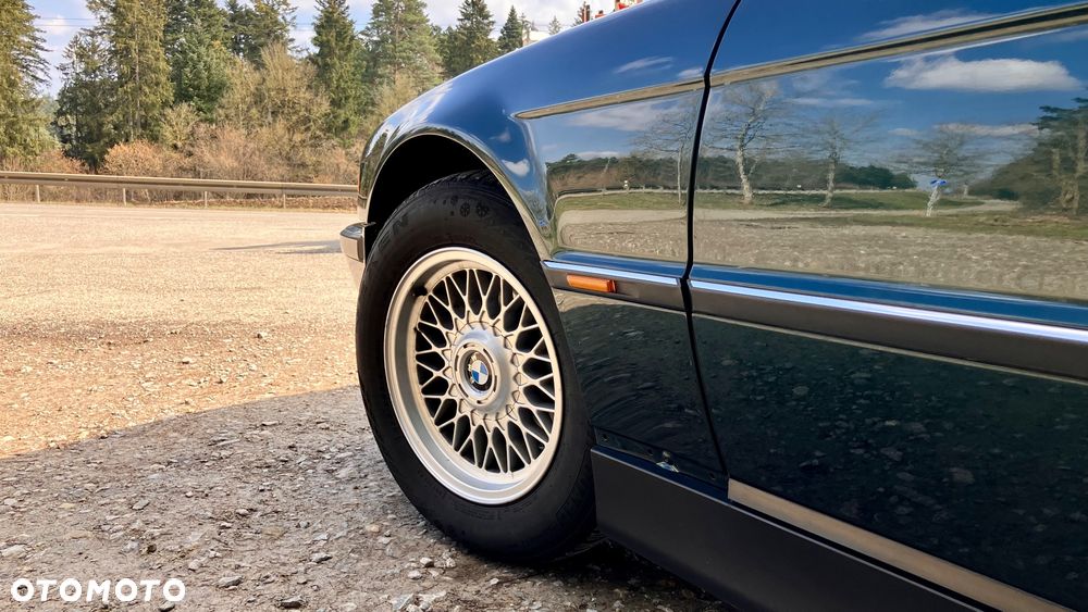 BMW Seria 7 - 34