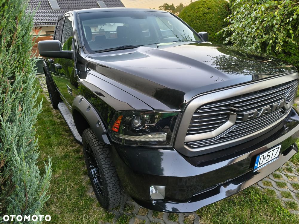 Dodge RAM 5.7 4x4 - 3