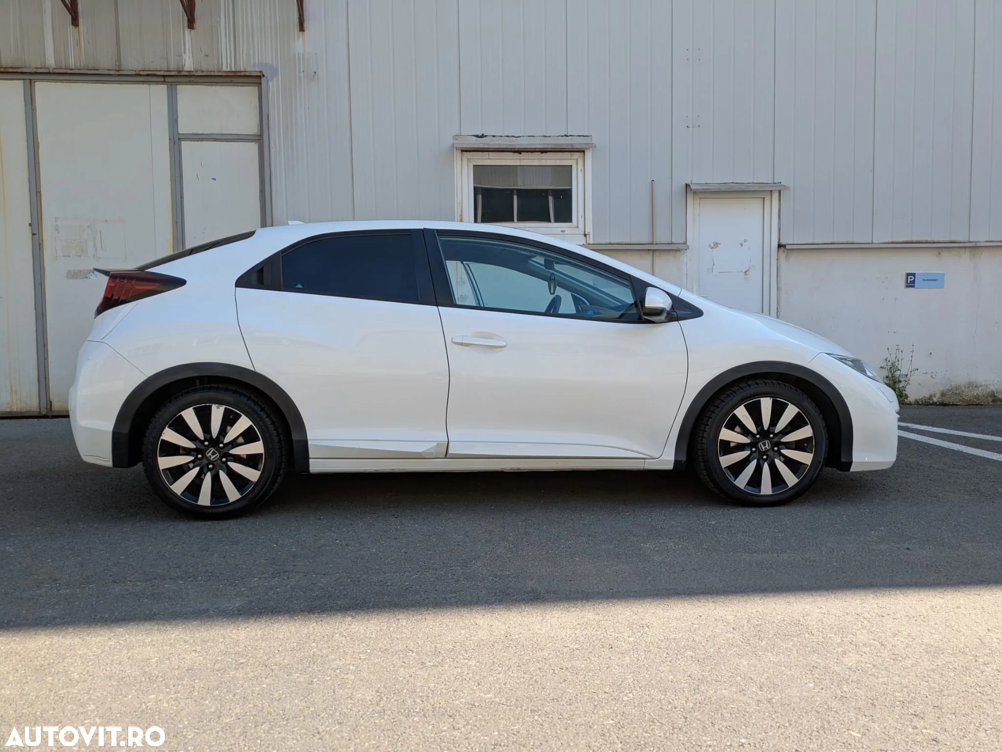 Honda Civic 1.8 i-VTEC MT Elegance Winter Pack - 2