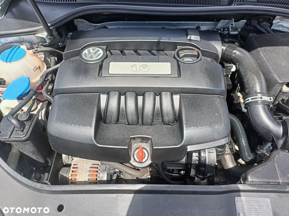 Volkswagen Golf 1.6 United - 14