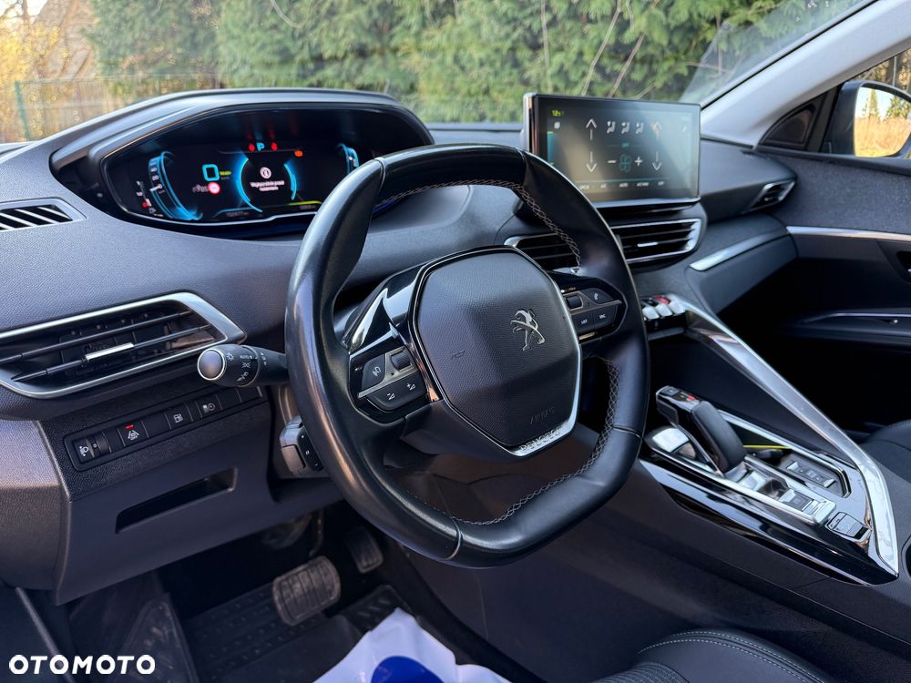 Peugeot 3008 1.6 PureTech Hybrid4 PHEV Allure S&S EAT8 - 8