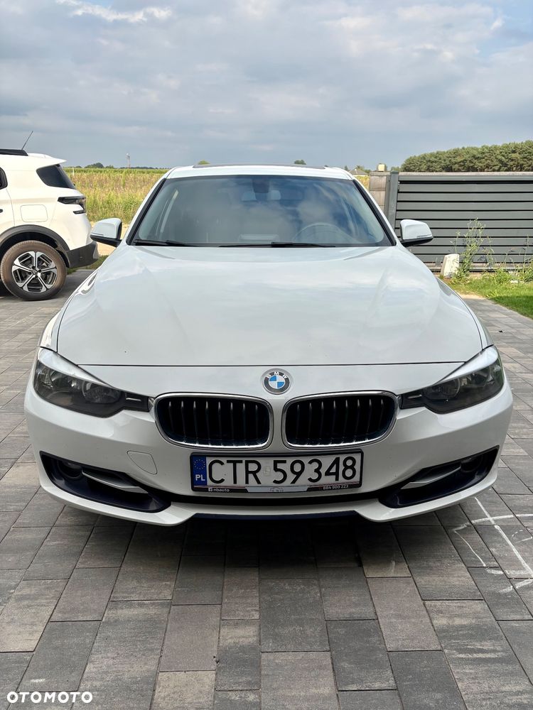 BMW Seria 3 335d xDrive Sport-Aut Sport Line - 9