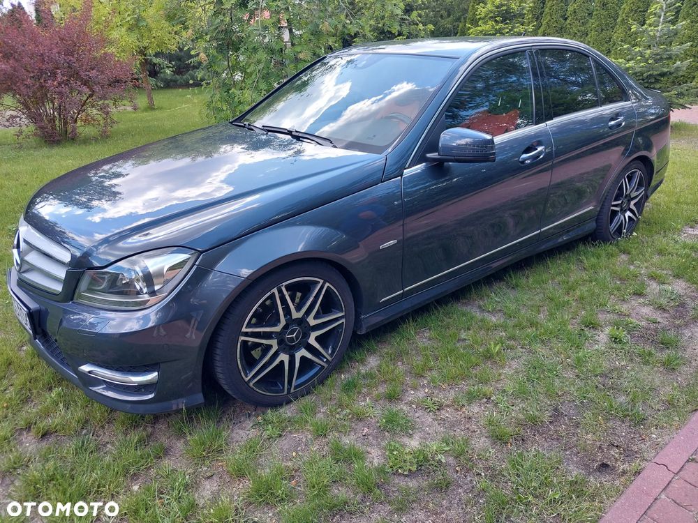 Mercedes-Benz Klasa C 250 (BlueTEC) d 4Matic 7G-TRONIC AMG Line - 10