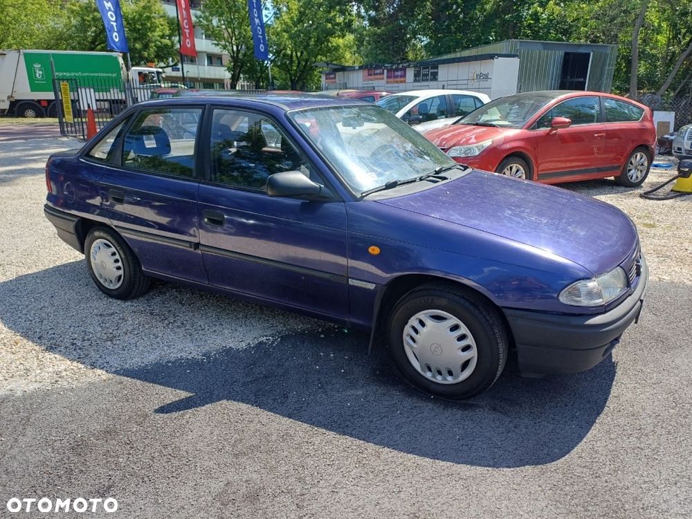 Opel Astra - 3