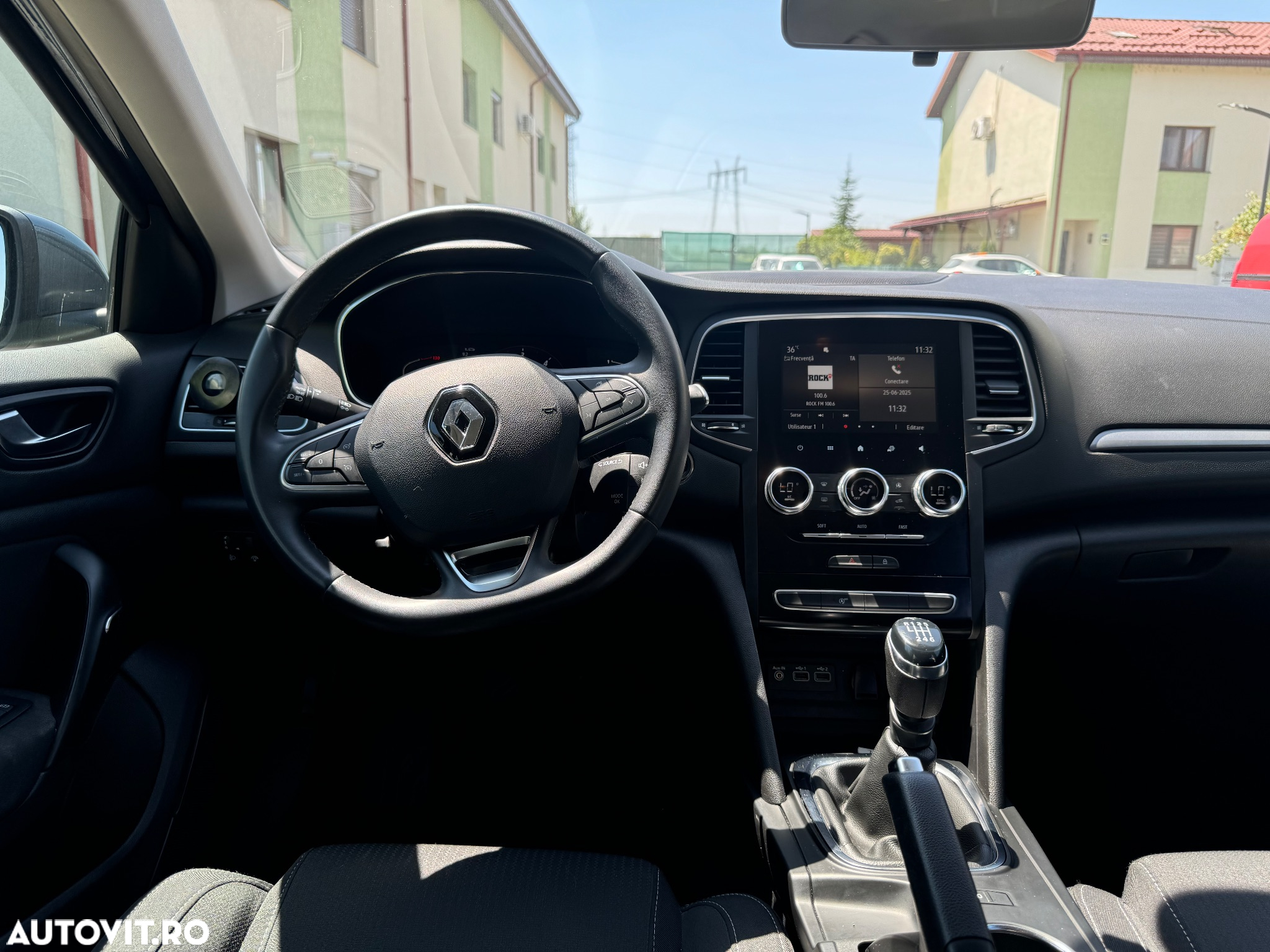 Renault Megane BLUE dCi 115 INTENS - 6