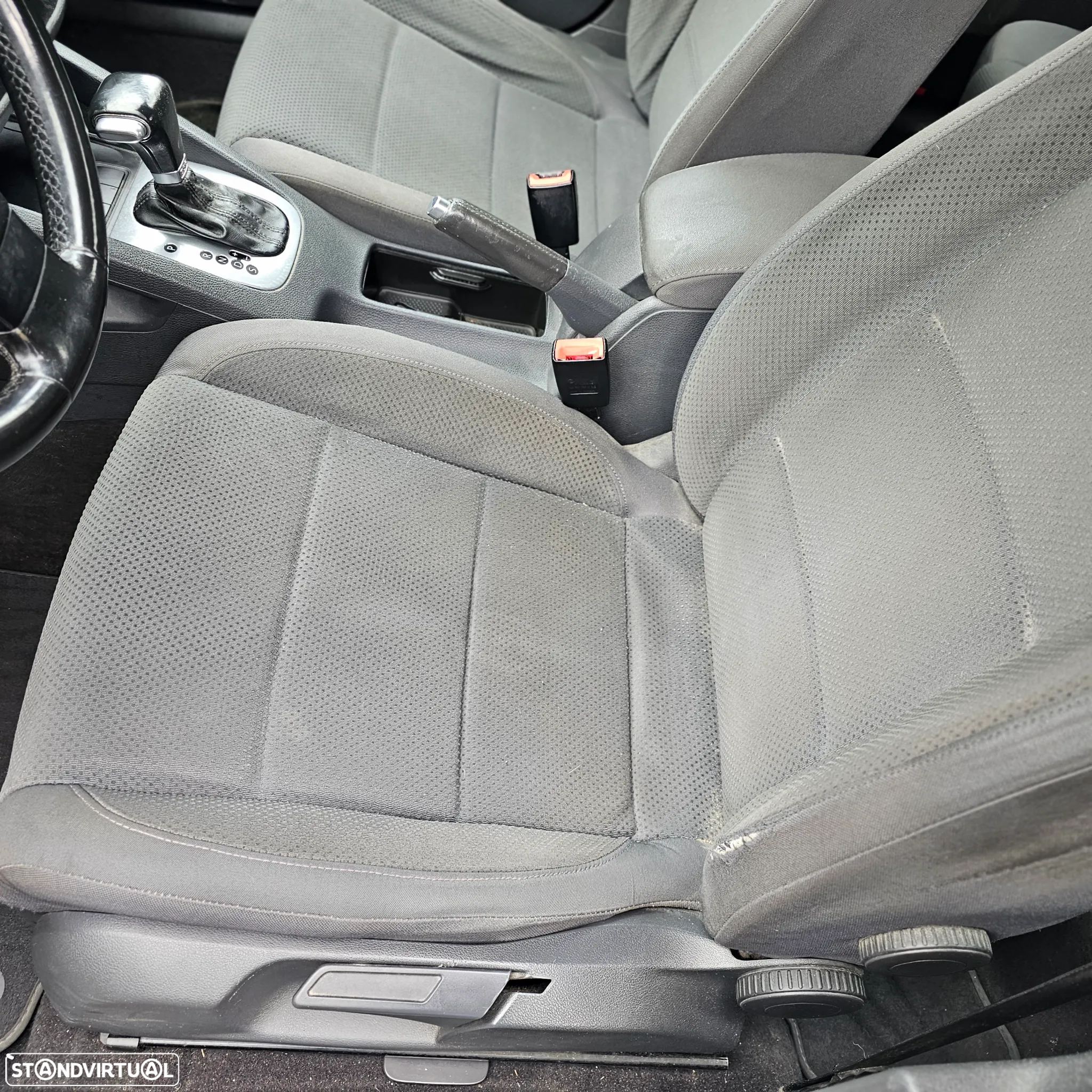 VW Golf 1.9 TDi Confortline DSG - 5