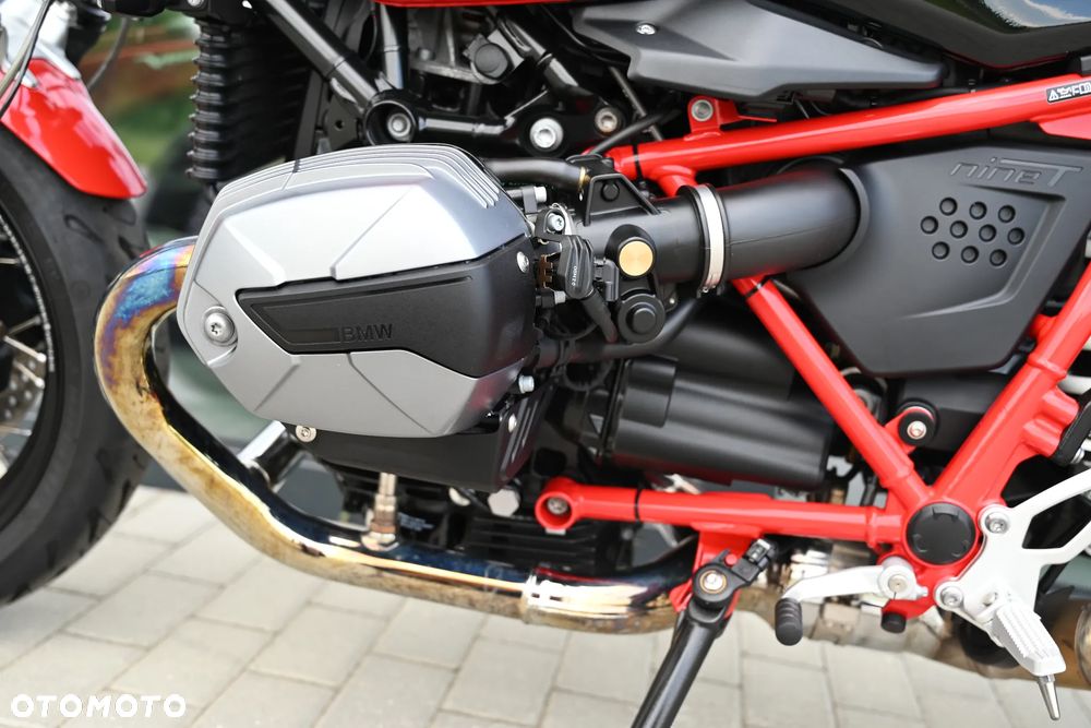 BMW R - 9