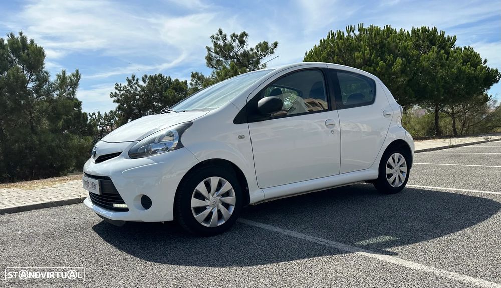 Toyota Aygo Connect - 2