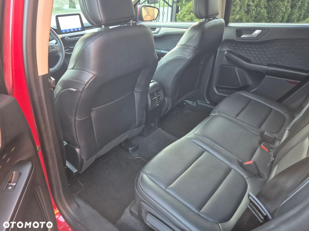 Ford Kuga - 12