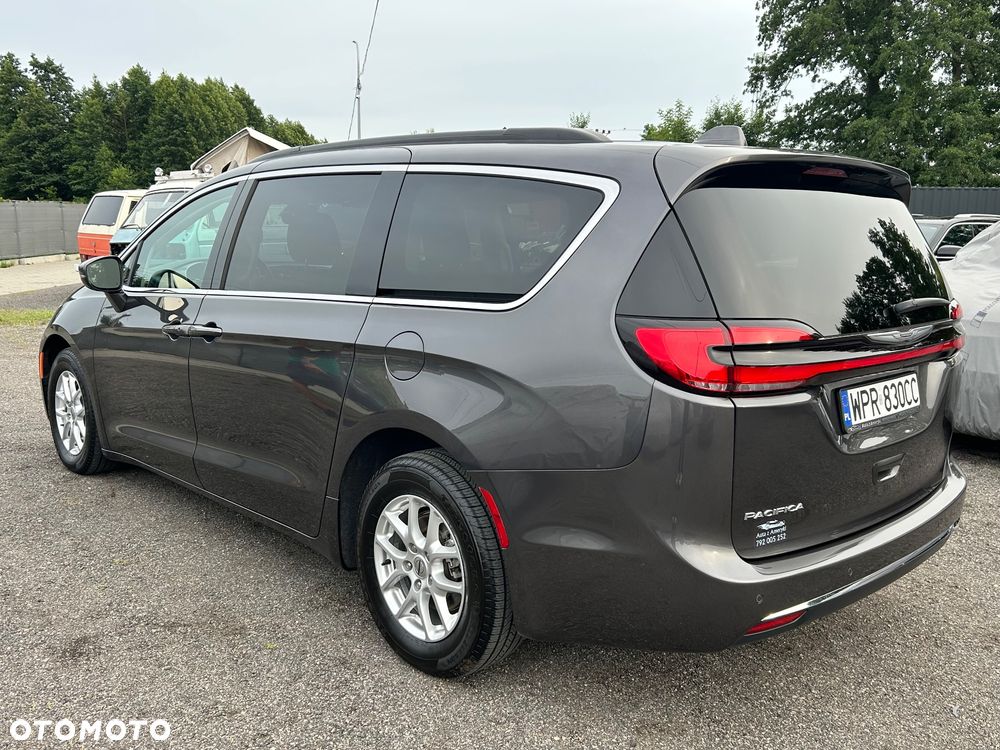 Chrysler Pacifica - 9