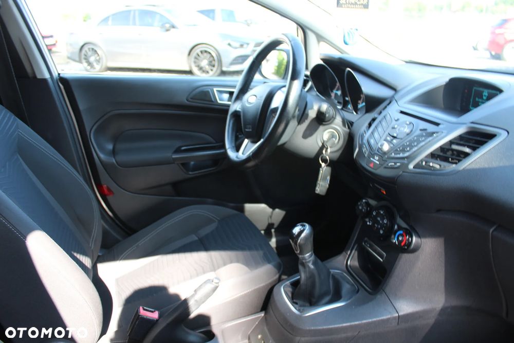 Ford Fiesta 1.0 EcoBoost Titanium - 22