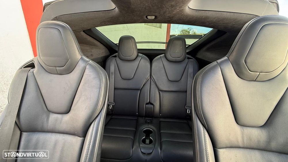 Tesla Model X P100D - 3