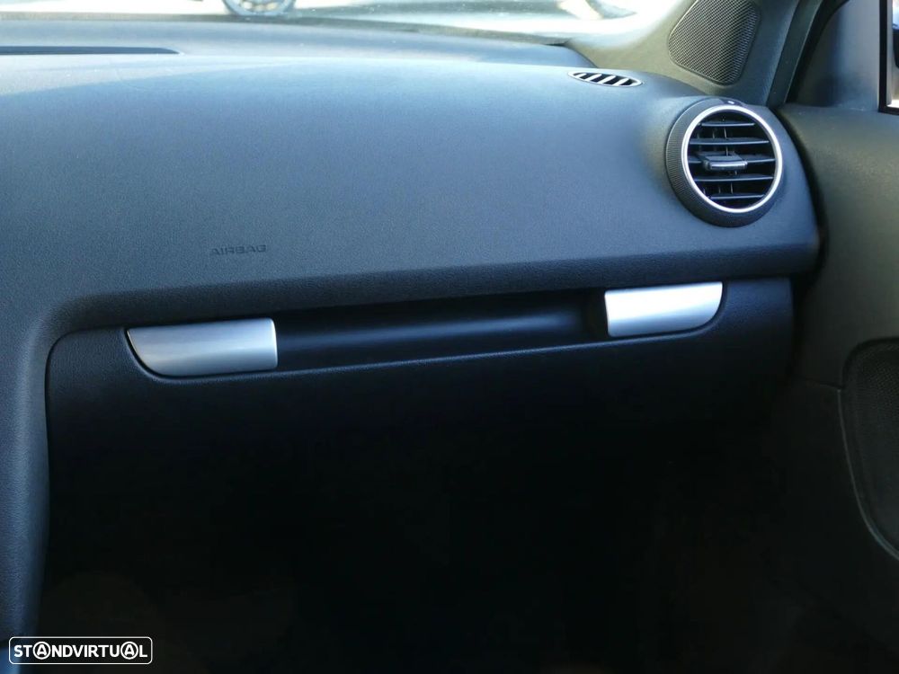 Audi A3 Sportback 2.0 TDi S-line - 32