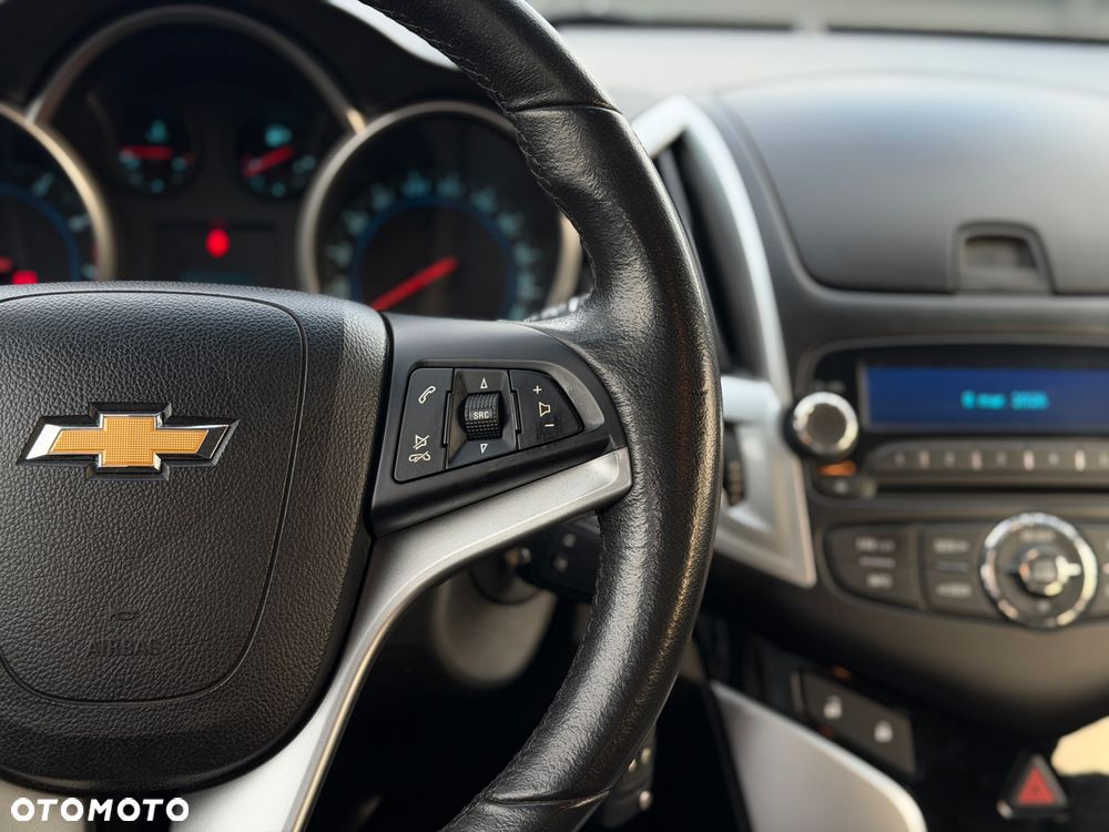 Chevrolet Cruze 1.6 LT+ - 18