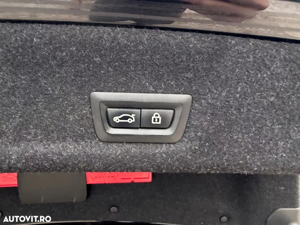 BMW Seria 3 330e Aut. M Sport - 16