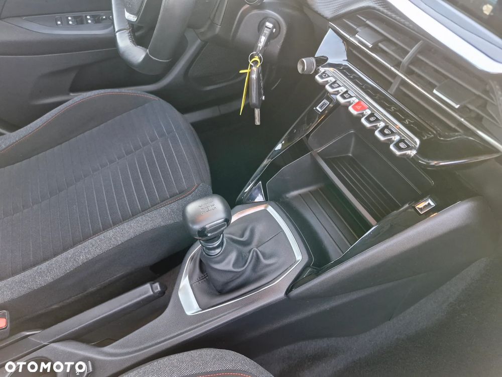 Peugeot 2008 - 19