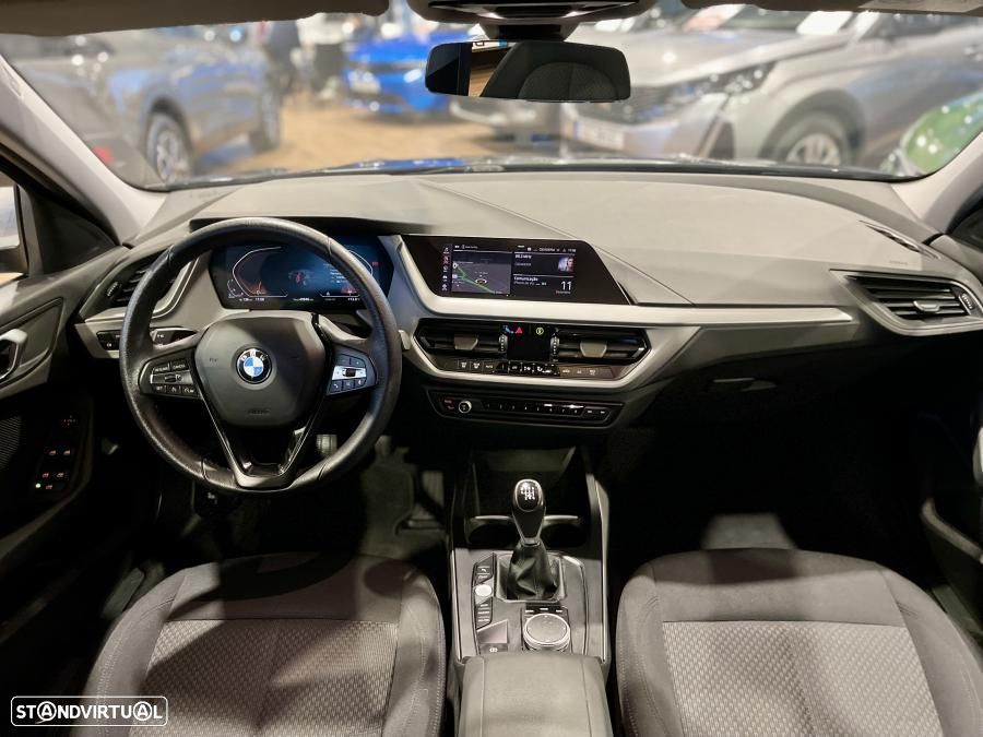 BMW 116 d Pack Essence - 33