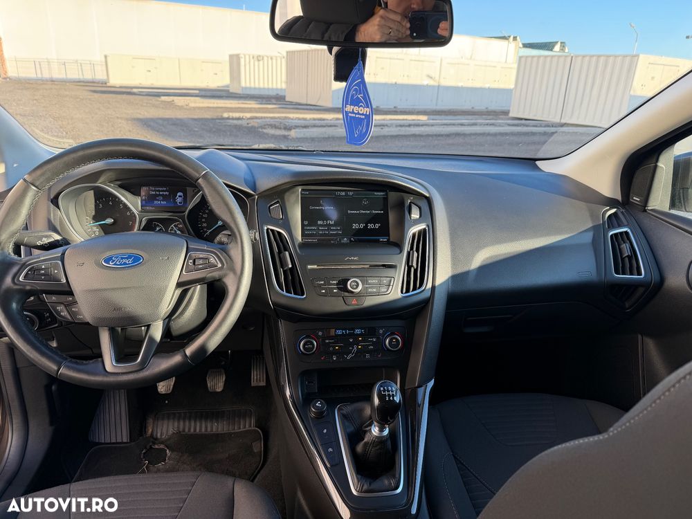 Ford Focus 1.0 EcoBoost Titanium - 7