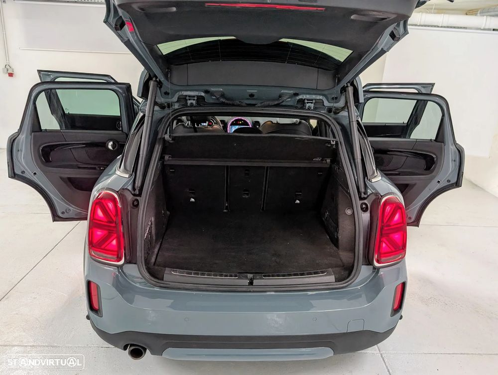 MINI Countryman Cooper SE ALL4 Classic Auto - 14