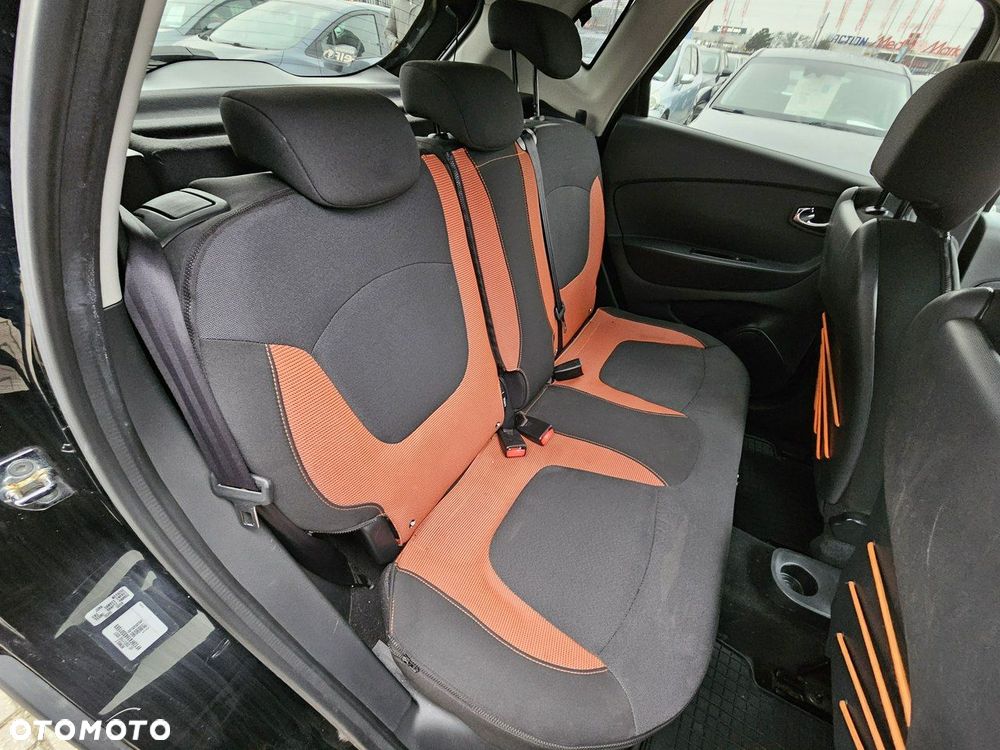 Renault Captur 0.9 Energy TCe Helly Hansen - 12