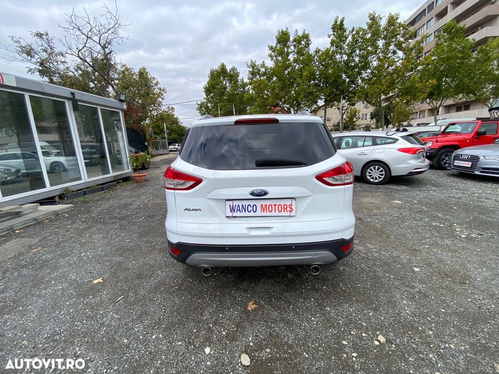 Ford Kuga 2.0 TDCi Powershift 4WD Titanium - 6