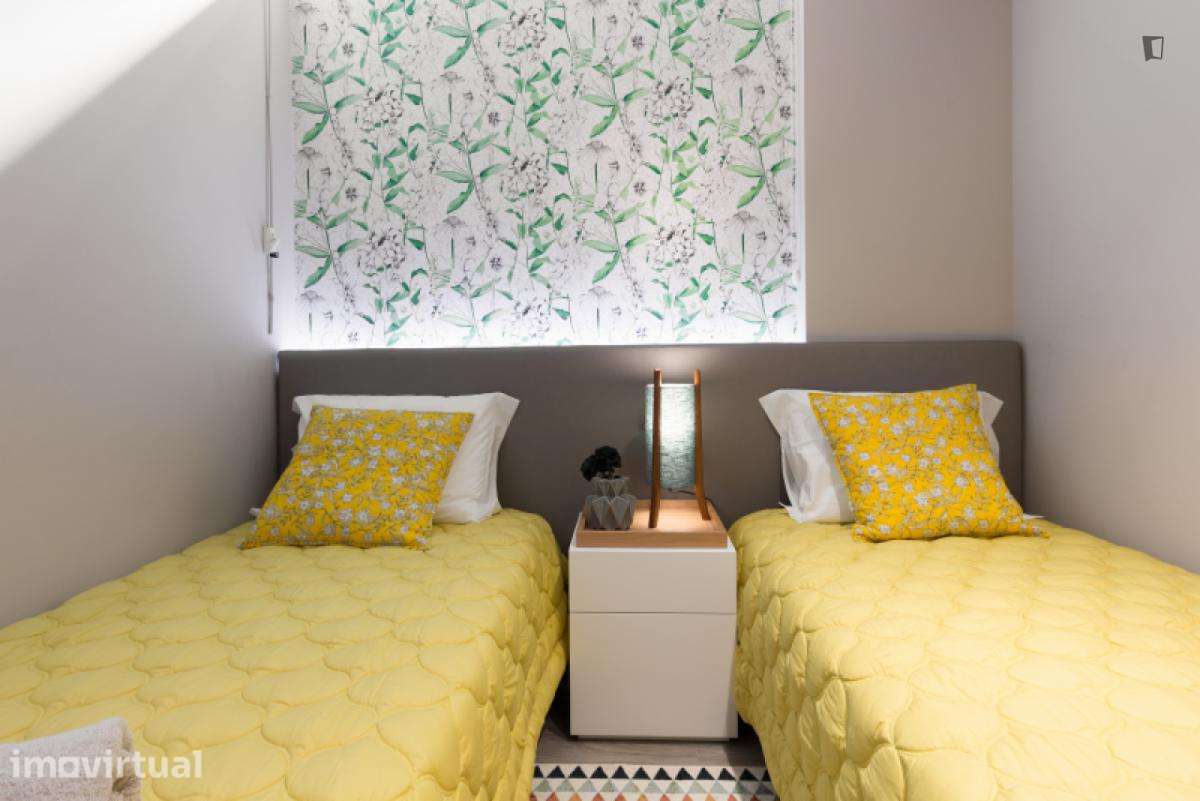 Apartamento com 3 quartos - localizado em Cedofeita Porto - Grande imagem: 3/52