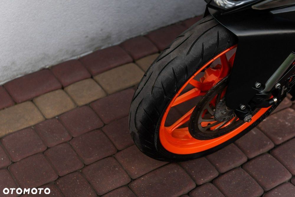 KTM RC 125 - 7