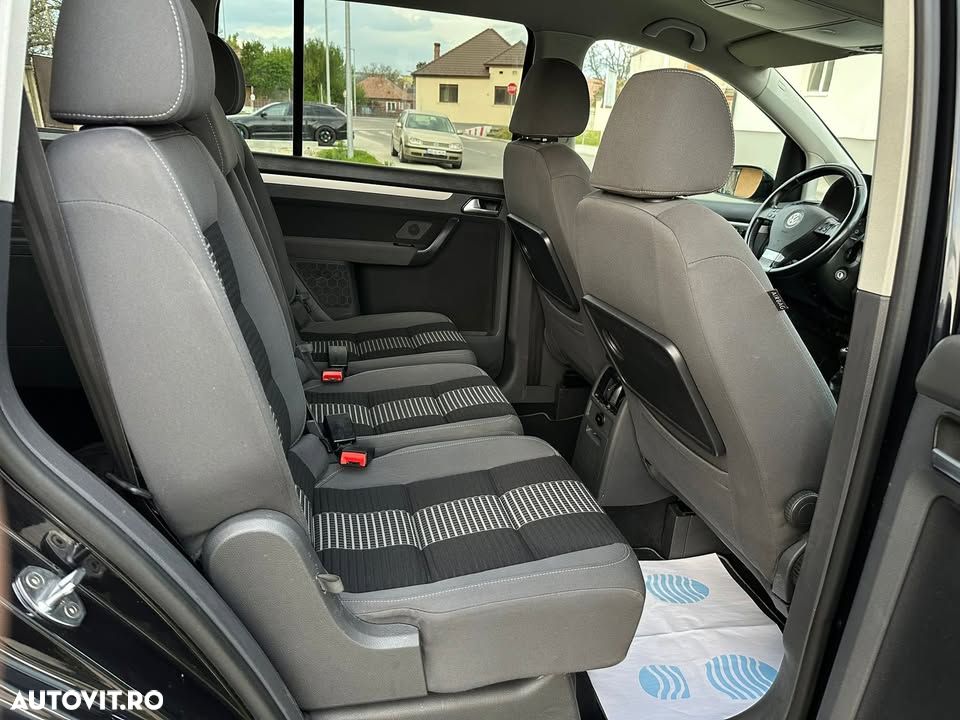 Volkswagen Touran 1.4 TSI United - 8