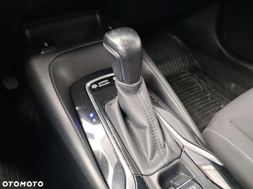 Toyota Corolla 1.8 Hybrid Comfort - 23