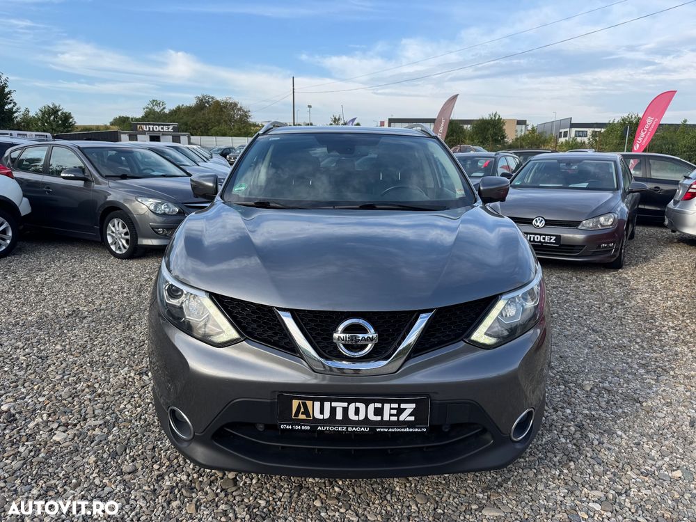 Nissan Qashqai 1.6 DCI Xtronic TEKNA - 3
