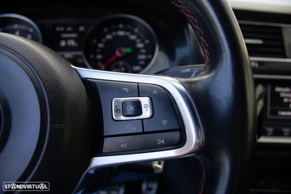 VW Golf 2.0 TSi GTi DSG - 18